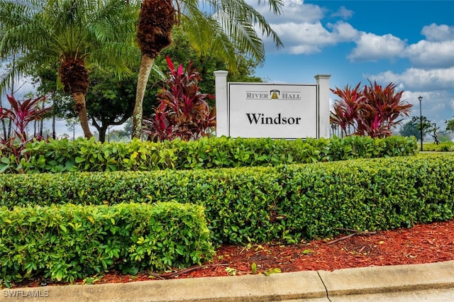 3101 E Windsor Dr, Alva, FL 33920 - view of community / neighborhood sign