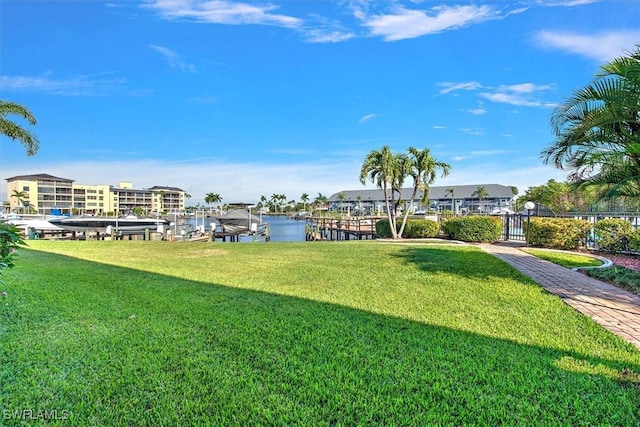 view of yard featuring a water view