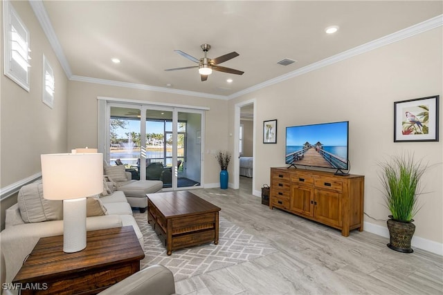 living room with recessed lighting, visible vents, crown molding, and baseboards