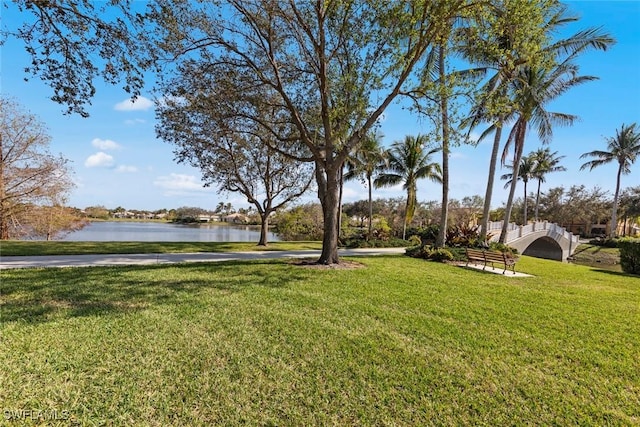 view of yard featuring a water view