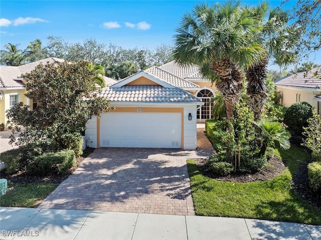 view of front of house with a garage