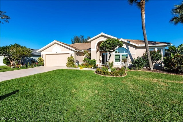 view of front facade featuring stucco siding, an attached garage, driveway, and a front lawn