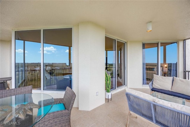 view of sunroom / solarium