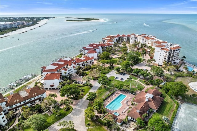 bird's eye view with a water view