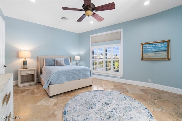 bedroom with ceiling fan