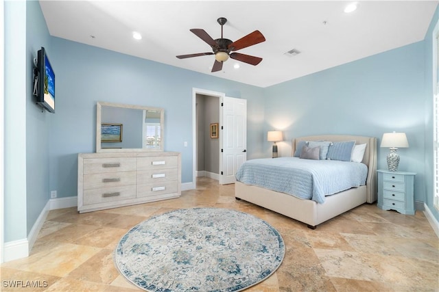 bedroom with ceiling fan