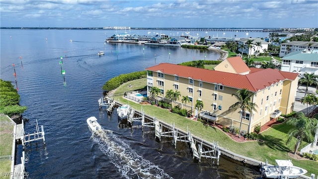 bird's eye view featuring a water view