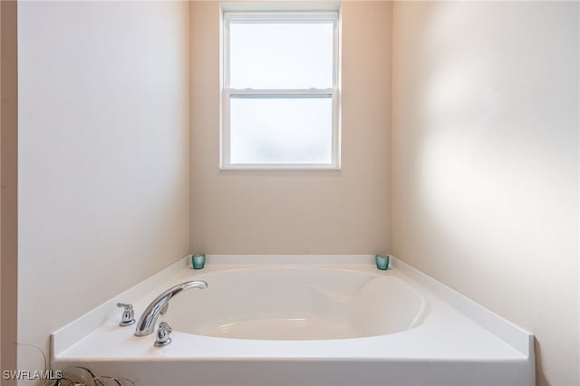 bathroom featuring a bathtub