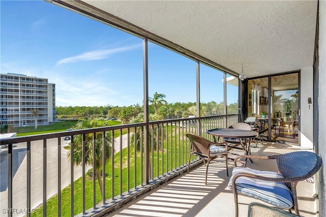 view of sunroom / solarium