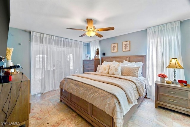 bedroom with ceiling fan