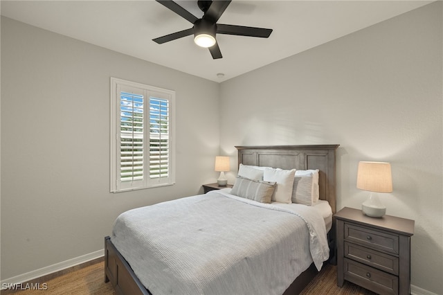 bedroom featuring ceiling fan