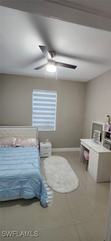 bedroom with ceiling fan