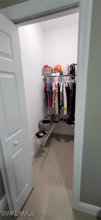 view of spacious closet