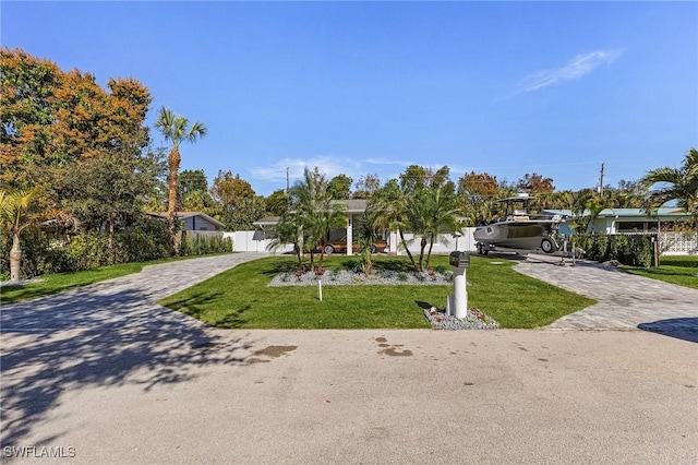 view of front of property with a front yard