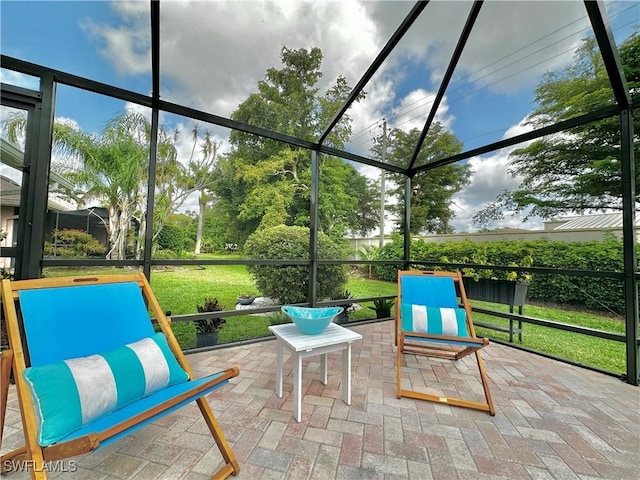 9553 Campbell Cir, Naples, FL 34109 - view of sunroom