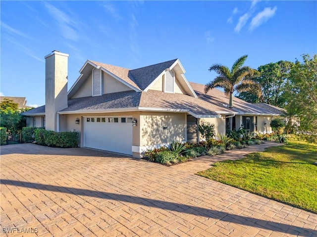 view of front of house featuring a garage