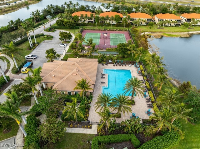 bird's eye view with a water view