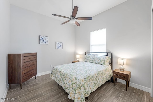 bedroom featuring ceiling fan