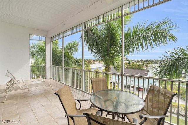 view of sunroom / solarium