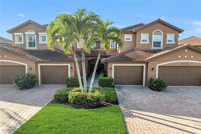 view of front of home featuring a garage