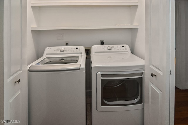 laundry room featuring washer and dryer