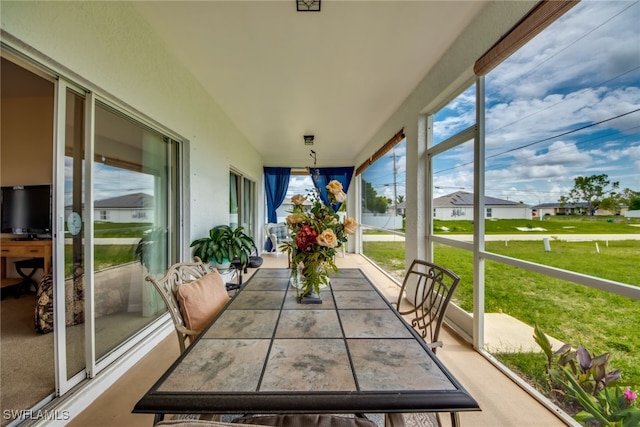 view of sunroom / solarium