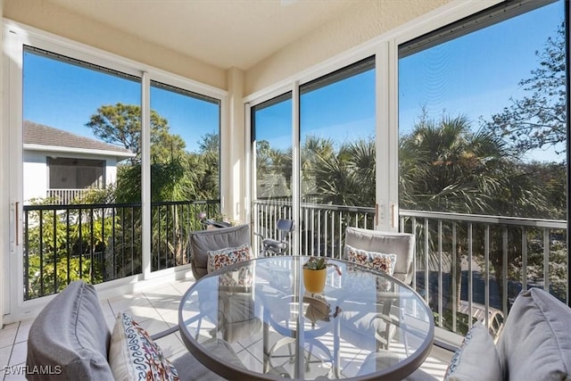 view of sunroom / solarium