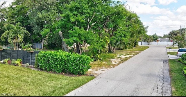 2296 Curtis St, Naples, FL 34112
