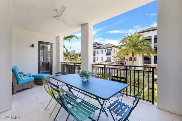 balcony featuring ceiling fan