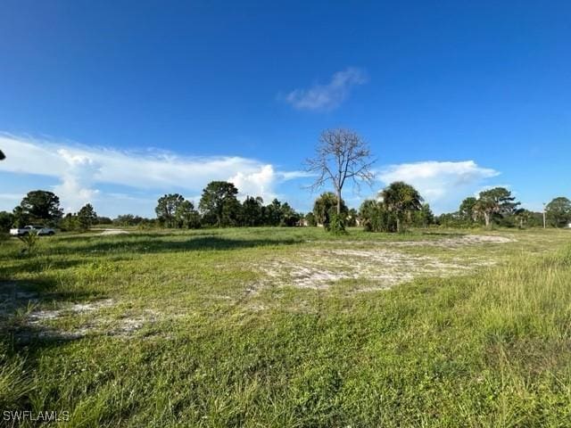 Listing photo 2 for 901 Plantation Rd, Lehigh Acres FL 33974