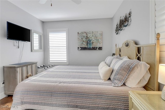 bedroom with ceiling fan