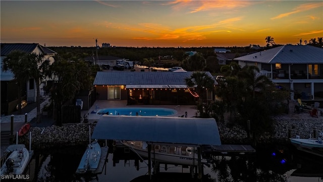 view of aerial view at dusk