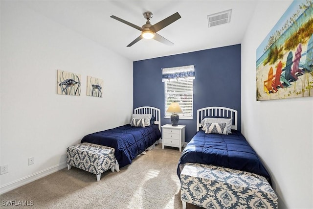 bedroom with ceiling fan