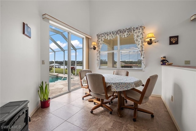 dining room featuring light tile patterned floors