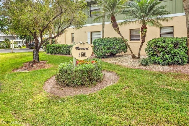 Listing photo 2 for 5501 Rattlesnake Hammock Rd Unit 204, Naples FL 34113