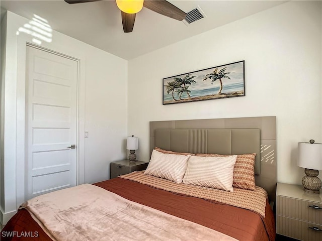 bedroom featuring ceiling fan