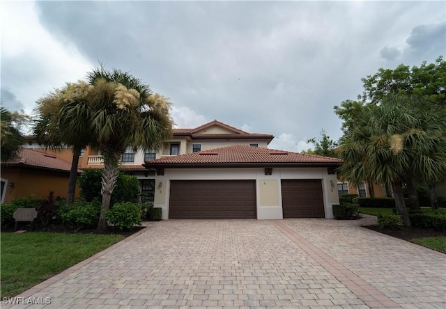 view of front of home featuring a garage