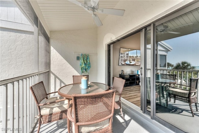 balcony with ceiling fan