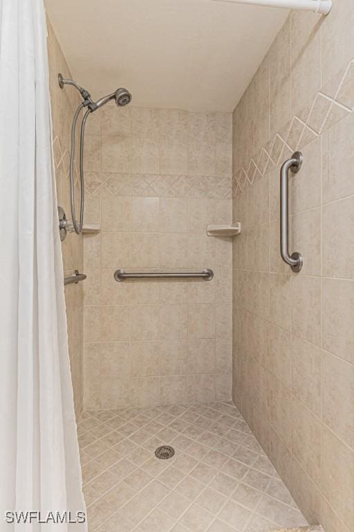 bathroom featuring walk in shower