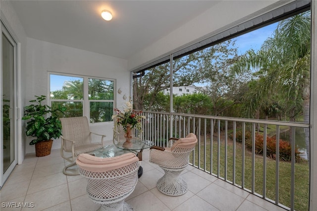 view of sunroom / solarium