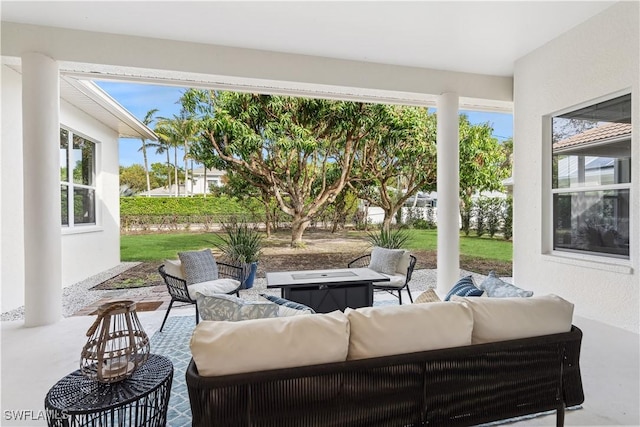 view of patio featuring outdoor lounge area