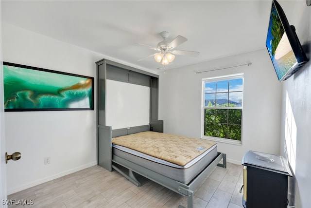 bedroom featuring ceiling fan