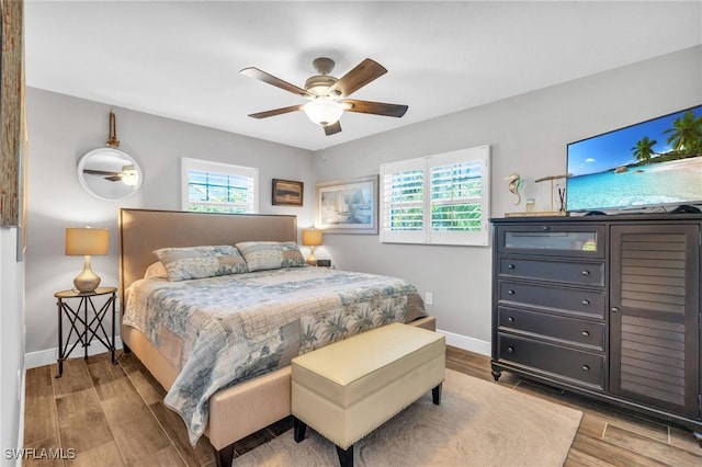 bedroom featuring ceiling fan