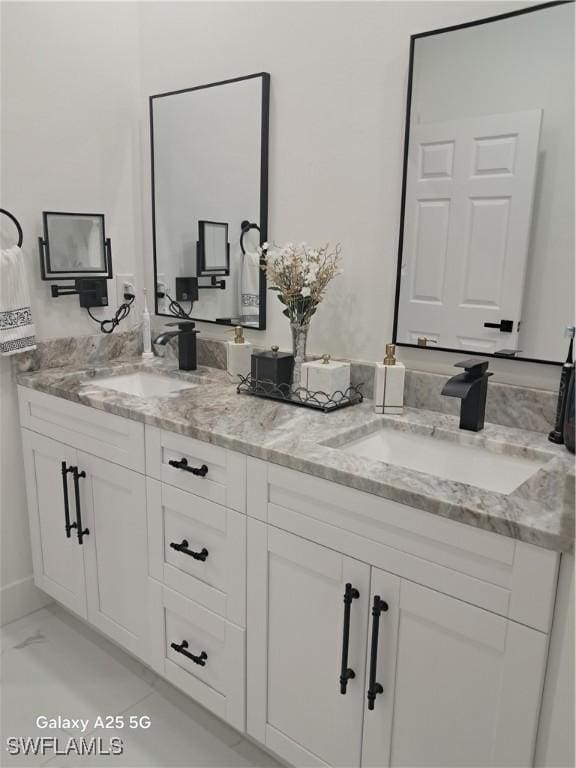 bathroom with vanity