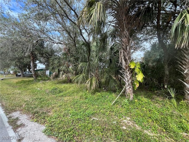 Listing photo 3 for 2557 Rock Creek Dr, Port Charlotte FL 33948