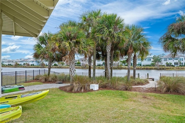 view of yard featuring a water view