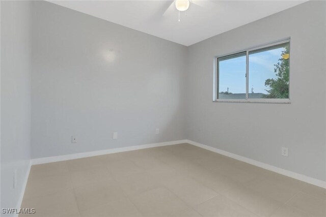 spare room featuring ceiling fan