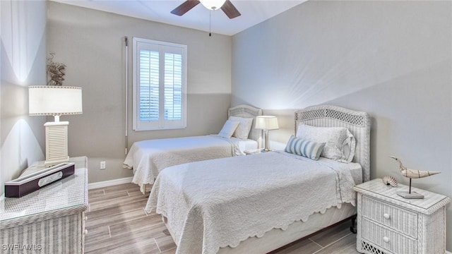 bedroom featuring ceiling fan