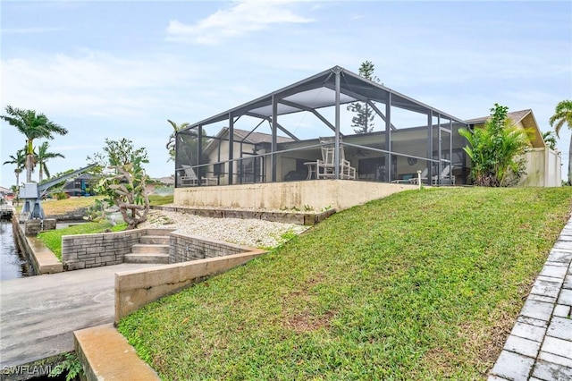 view of yard featuring a lanai