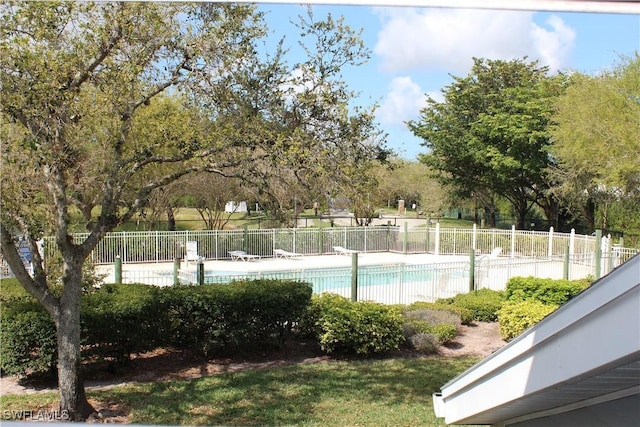 pool with fence